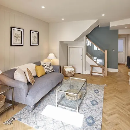 Host & - The Salt Nook Whitby